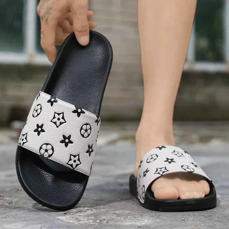 Men's Fashion Color-Blocked Slippers | Lightweight Anti-Slip Quick-Dry Slides